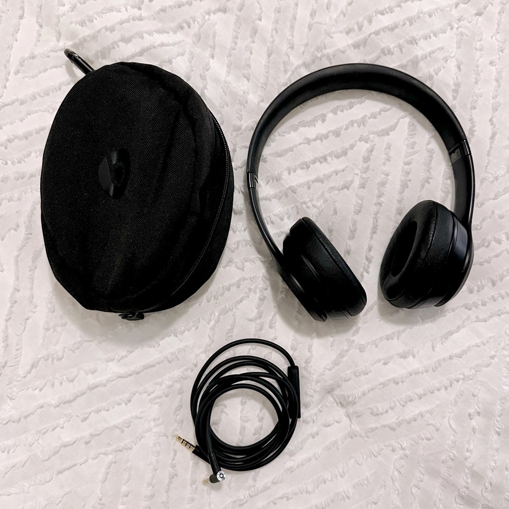 Beats by Dre Solo 3 Black Wireless Headphones